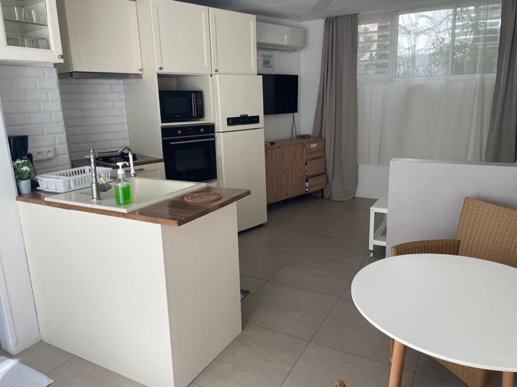 Studio Confort Avec Piscine Et Vue Tahiti Punaauia Kültér fotó